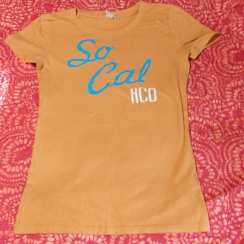 Hollister t shirt